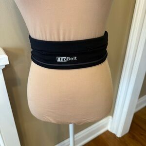FlipBelt Black Running Waist Belt Stretch Fitness Phone Money Holder Unisex